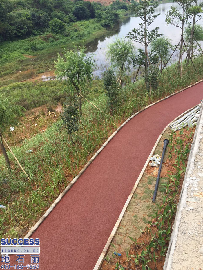 廣州地石麗惠州雙壁灣環湖綠道透水地坪項目