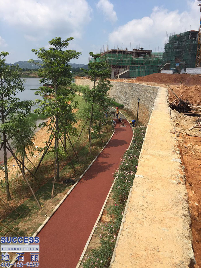 廣州地石麗惠州雙壁灣環湖綠道透水地坪項目